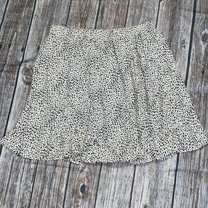 Umgee printed flirty flowy skirt sz Meduim